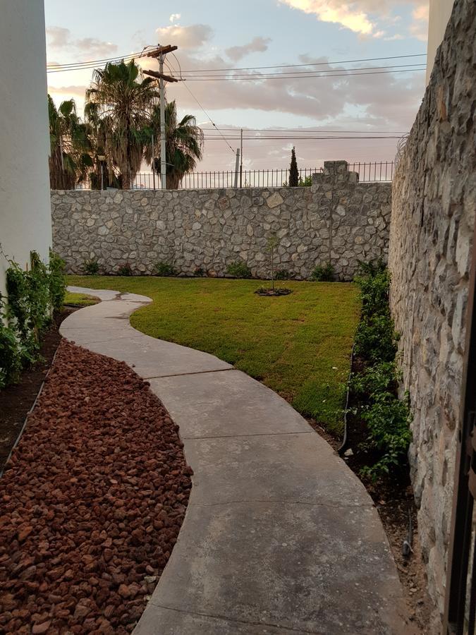 Residencia A 100 Mts Del Consulado Villa Ciudad Juarez Luaran gambar