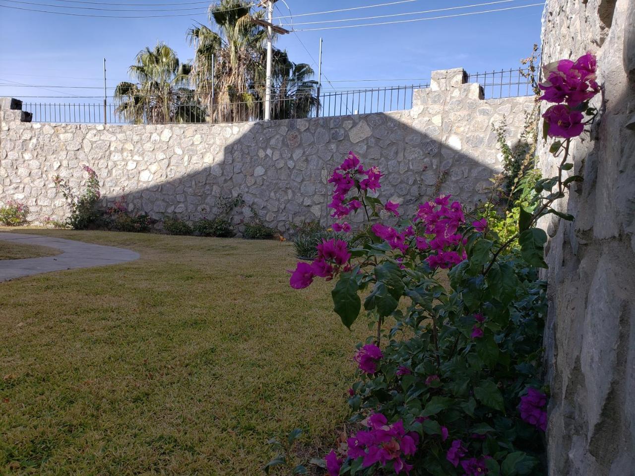 Residencia A 100 Mts Del Consulado Villa Ciudad Juarez Luaran gambar
